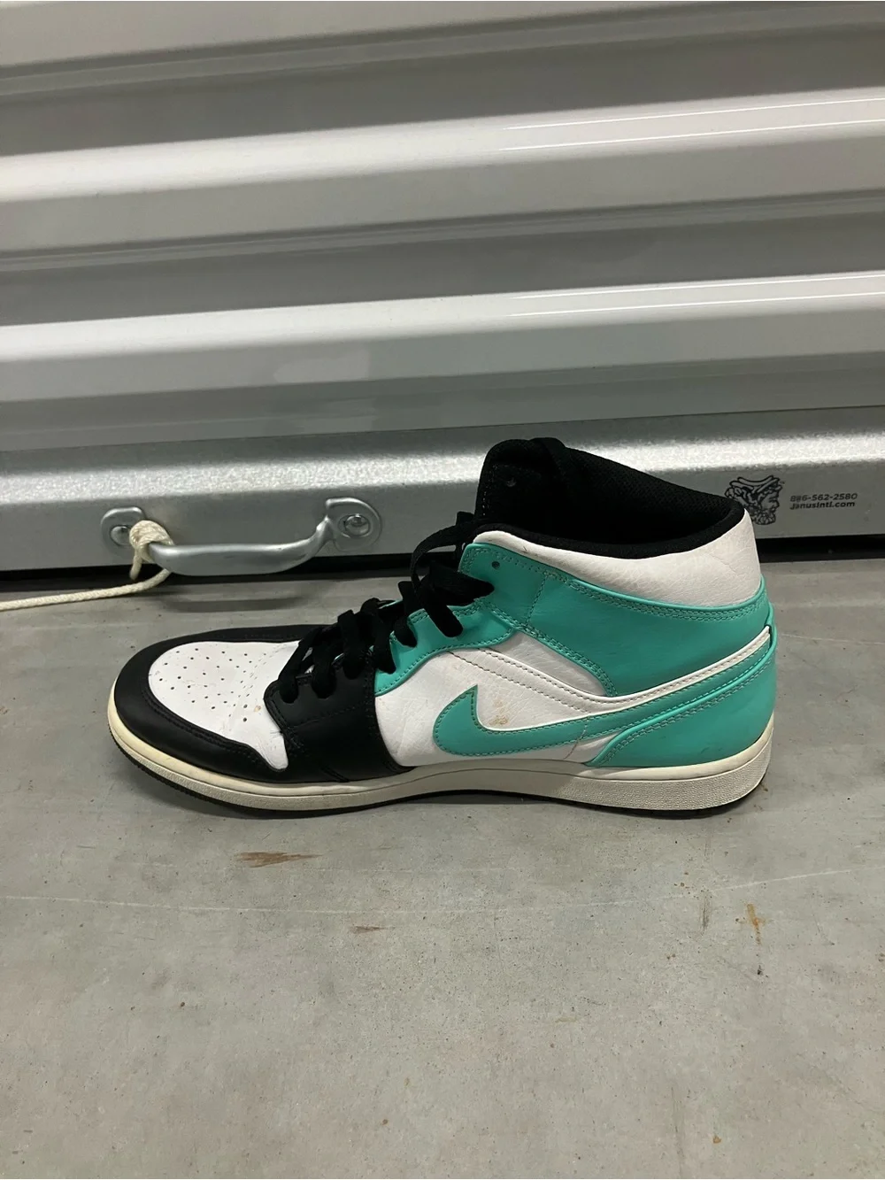 Nike Jordan 1 Mid 